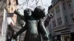 In Ratingen mit Emmanuelas Schwester (privat)