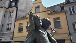 In Ratingen mit Emmanuelas Schwester (privat)