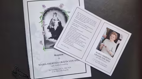 Trauerkarte für Maria-Theresia Gräfin von Spee / © Sr. Emmanuela (privat) Trauerkarte für Maria-Theresia Gräfin von Spee / © Sr. Emmanuela (privat)