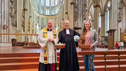 Ökumenischer und mehrsprachigen Gottesdienst zur EM am 15.06.2024 im Kölner Dom. / © Johannes Schröer (DR) Ökumenischer und mehrsprachigen Gottesdienst zur EM am 15.06.2024 im Kölner Dom. / © Johannes Schröer (DR)
