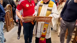 Ökumenischer und mehrsprachigen Gottesdienst zur EM am 15.06.2024 im Kölner Dom. / © Johannes Schröer (DR) Ökumenischer und mehrsprachigen Gottesdienst zur EM am 15.06.2024 im Kölner Dom. / © Johannes Schröer (DR)