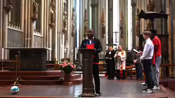 Ökumenischer und mehrsprachiger Gottesdienst zur EM am 15.06.2024 im Kölner Dom. / © Beatrice Tomasetti (DR) Ökumenischer und mehrsprachiger Gottesdienst zur EM am 15.06.2024 im Kölner Dom. / © Beatrice Tomasetti (DR)