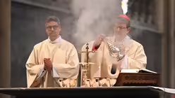Pontifikalamt am dritten Sonntag der Osterzeit mit Rainer Maria Kardinal Woelki und Erzbischof Tarcisio Isao Kikuchi SVD / © Beatrice Tomasetti (DR) Pontifikalamt am dritten Sonntag der Osterzeit mit Rainer Maria Kardinal Woelki und Erzbischof Tarcisio Isao Kikuchi SVD / © Beatrice Tomasetti (DR)