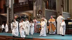 Hochamt mit Erstkommunionfeier am sechsten Sonntag der Osterzeit im Kölner Dom / © Beatrice Tomasetti (DR) Hochamt mit Erstkommunionfeier am sechsten Sonntag der Osterzeit im Kölner Dom / © Beatrice Tomasetti (DR)