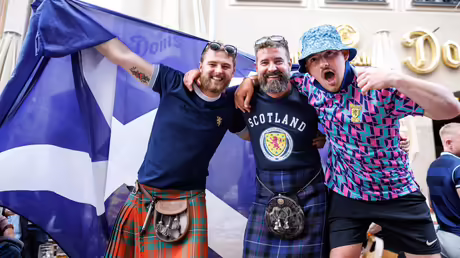 Schottische Fans während der Fußball-Europameisterschaft in Deutschland / © Matthias Balk (dpa) Schottische Fans während der Fußball-Europameisterschaft in Deutschland / © Matthias Balk (dpa)