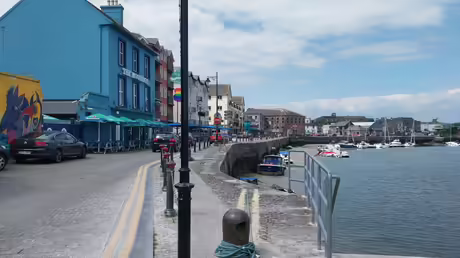 Hafenstadt Dungarven (privat) Hafenstadt Dungarven (privat)