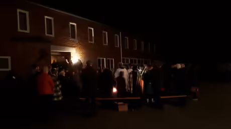 Osternacht im Kloster der Benediktinerinnen in Düsseldorf-Angermund (DR) Osternacht im Kloster der Benediktinerinnen in Düsseldorf-Angermund (DR)