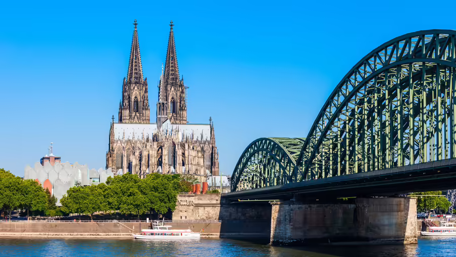 Blick auf den Kölner Dom / © saiko3p (shutterstock) Blick auf den Kölner Dom / © saiko3p (shutterstock)